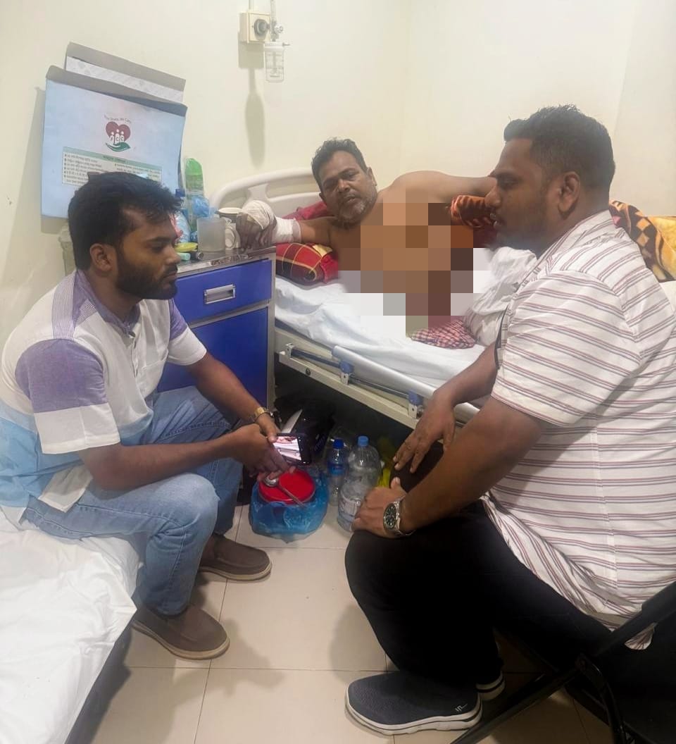 ফেনী জেলা যুবদলের সাবেক সভাপতি জসিমকে হাসপাতালে দেখতে গেলেন মালদ্বীপ যুবদলের নেতা মান্নান ও ঢাকা মহানগর উত্তর যুবদল নেতা মিরাজ
