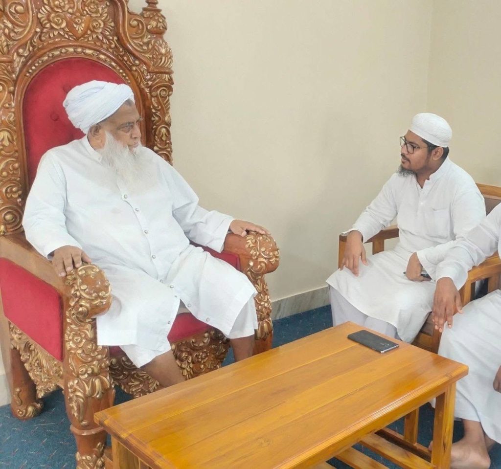 ১৫ নভেম্বর সোহরাওয়ার্দী উদ্যানে আন্তর্জাতিক খতমে নবুওয়াত মহাসম্মেলনে মিডিয়া দায়িত্বে হাবিবুল্লাহ রায়হান