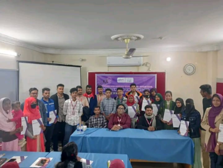 বরিশালে DYDF-এর সফট স্কিল প্রশিক্ষণের মাধ্যমে তরুণদের নেতৃত্ব উন্নয়ন