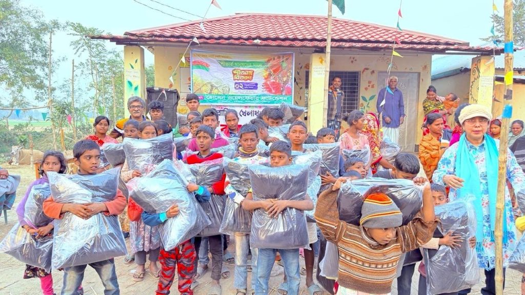 দিনাজপুরের কড়া পাঠশালায়- হোসেন ওয়েলফেয়ার ফাউন্ডেশনের ৫০ টি কম্বল  বিতরণ ও বার্ষিক ক্রীড়া প্রতিযোগিতা অনুষ্ঠিত