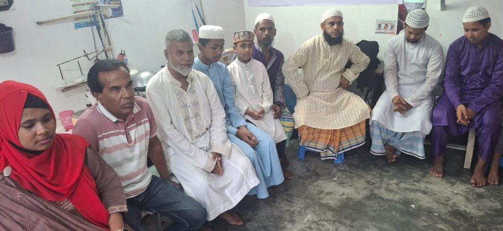 আল্লাহর দান গার্মেন্টস ট্রেনিং সেন্টারে মিলাদ ও দোয়া অনুষ্ঠিত